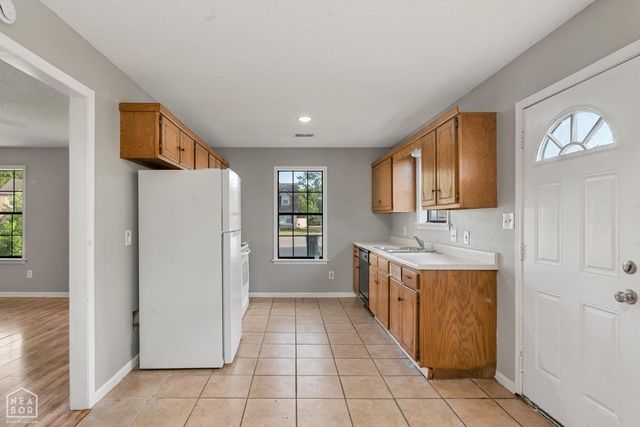 2516 Glenn Place, Jonesboro, AR 72404