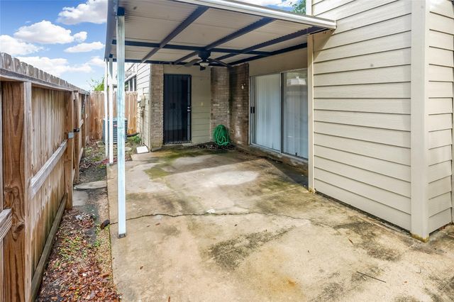 2107 Hazlitt Drive, Houston, TX 77032