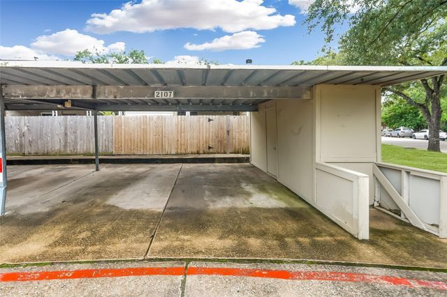 2107 Hazlitt Drive, Houston, TX 77032
