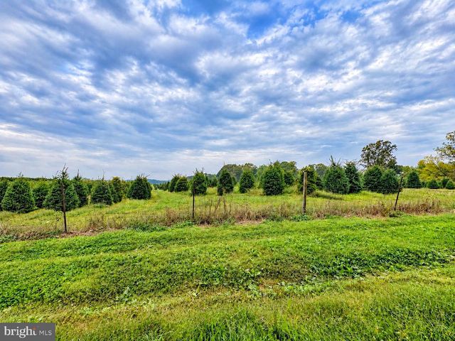 506 S NEW MIDDLETOWN RD, Media, PA 19063