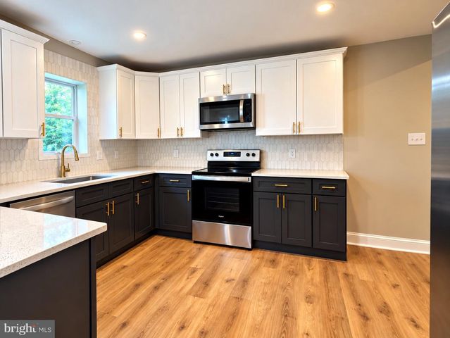 506 S NEW MIDDLETOWN RD, Media, PA 19063
