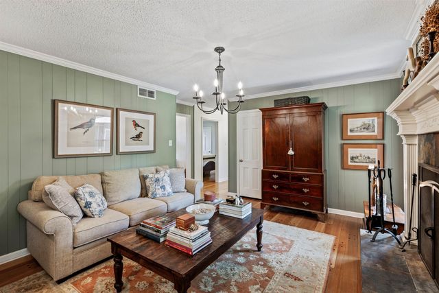 6101 IVAWOOD DR, Bartlett, TN 38134