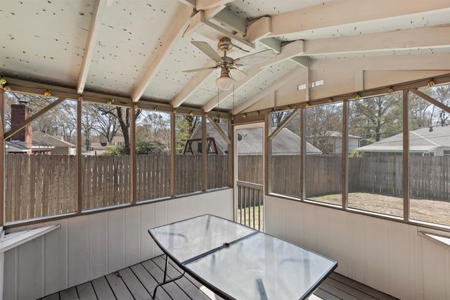 6101 IVAWOOD DR, Bartlett, TN 38134