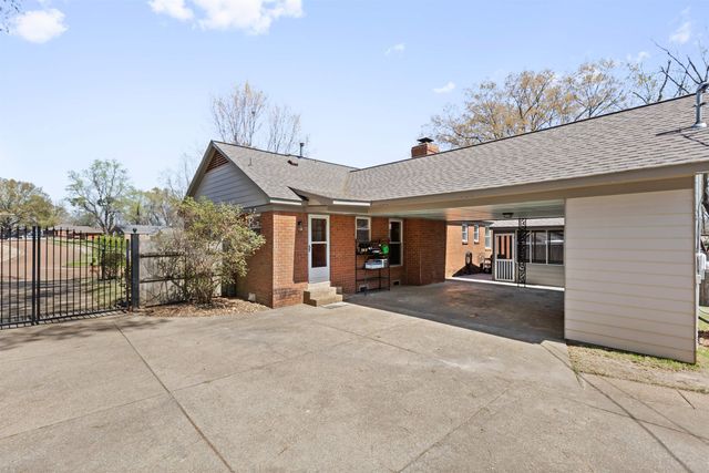 6101 IVAWOOD DR, Bartlett, TN 38134