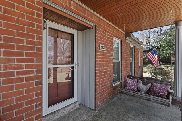 6101 IVAWOOD DR, Bartlett, TN 38134