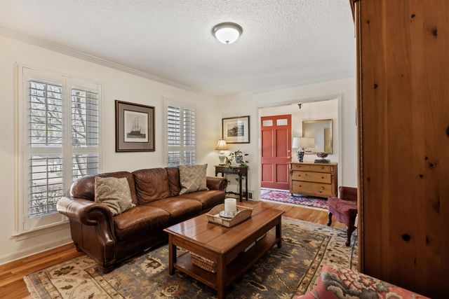 6101 IVAWOOD DR, Bartlett, TN 38134