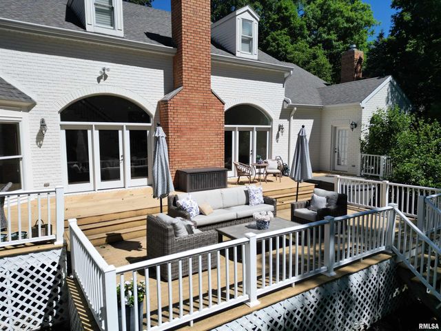 804 W GRAND OAK Drive, Peoria, IL 61615
