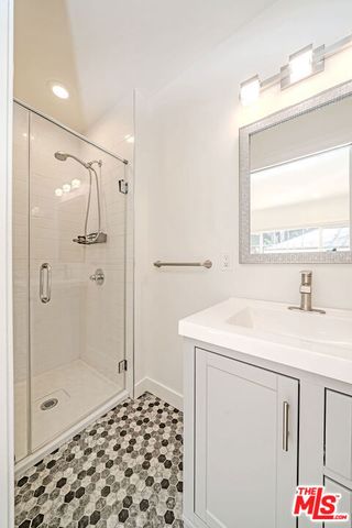 5430 Monroe Street, Los Angeles, CA 90038