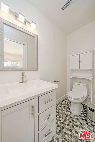 5430 Monroe Street, Los Angeles, CA 90038