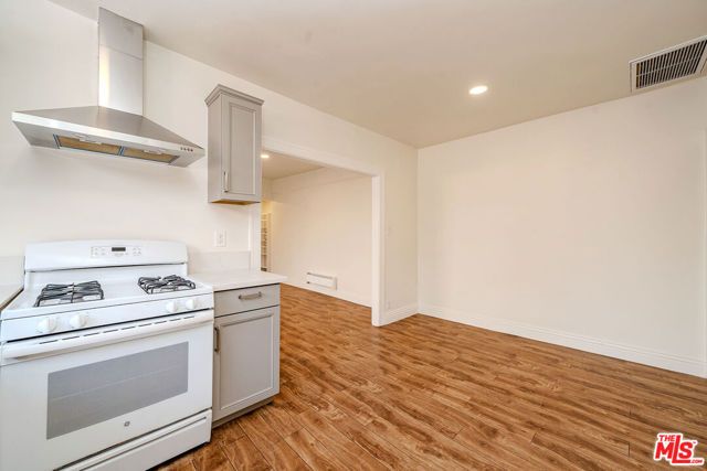 5430 Monroe Street, Los Angeles, CA 90038