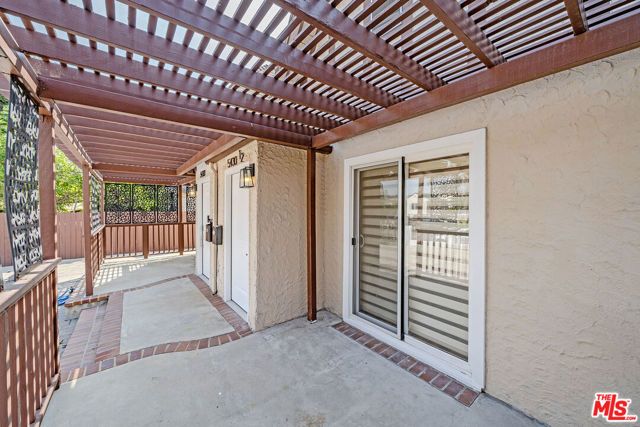 5430 Monroe Street, Los Angeles, CA 90038