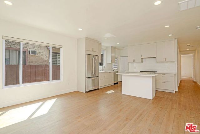 5430 Monroe Street, Los Angeles, CA 90038