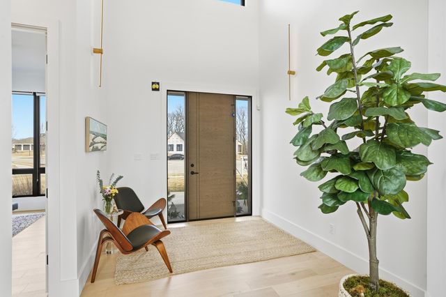 10092 Tall Grass Trail, St. John, IN 46373