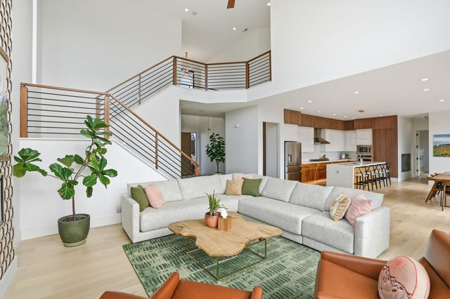 10092 Tall Grass Trail, St. John, IN 46373