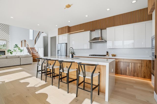 10092 Tall Grass Trail, St. John, IN 46373