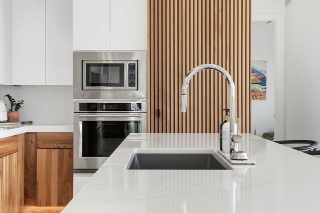 10092 Tall Grass Trail, St. John, IN 46373