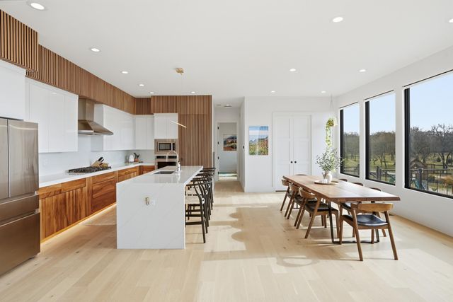 10092 Tall Grass Trail, St. John, IN 46373