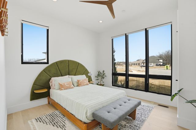 10092 Tall Grass Trail, St. John, IN 46373