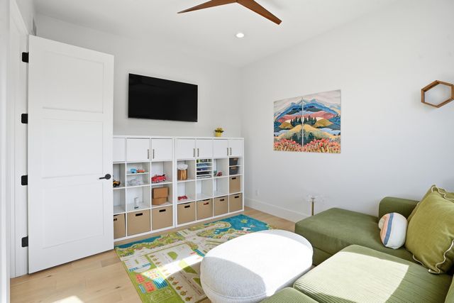 10092 Tall Grass Trail, St. John, IN 46373