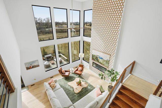 10092 Tall Grass Trail, St. John, IN 46373