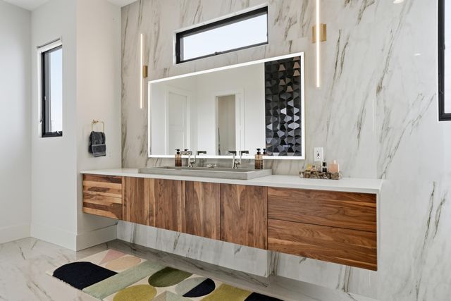 10092 Tall Grass Trail, St. John, IN 46373