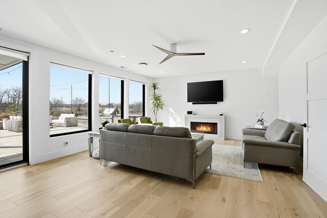 10092 Tall Grass Trail, St. John, IN 46373