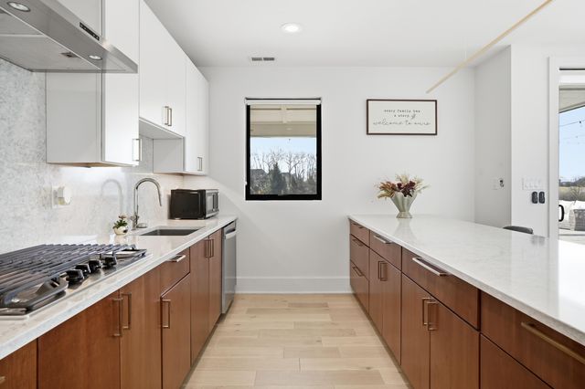 10092 Tall Grass Trail, St. John, IN 46373