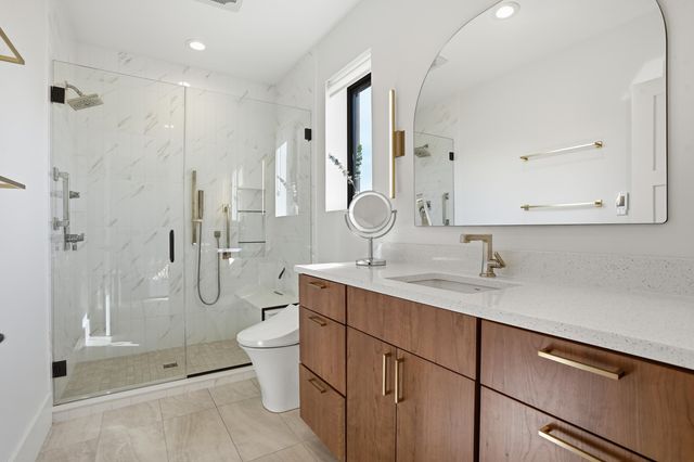 10092 Tall Grass Trail, St. John, IN 46373