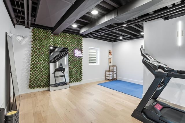 10092 Tall Grass Trail, St. John, IN 46373