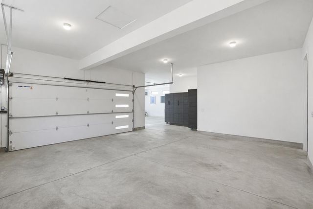 10092 Tall Grass Trail, St. John, IN 46373