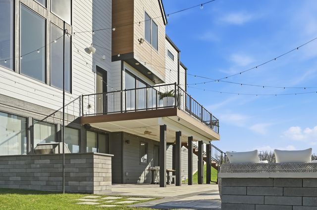 10092 Tall Grass Trail, St. John, IN 46373