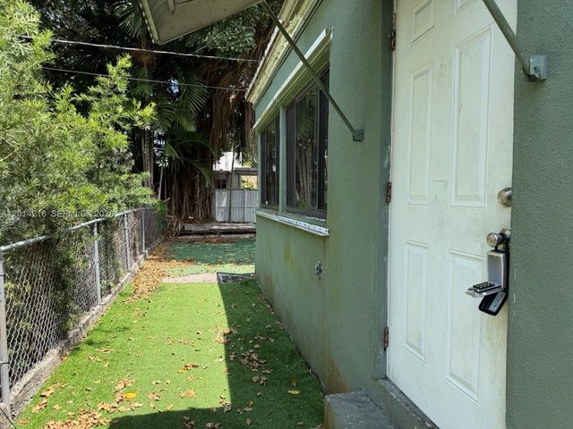 4761 NW 11th Ave REAR, Miami, FL 33127
