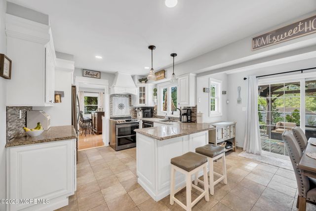 7 Stratford Drive, Old Bridge, NJ 08857