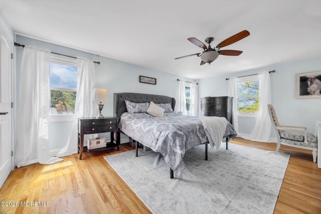 7 Stratford Drive, Old Bridge, NJ 08857