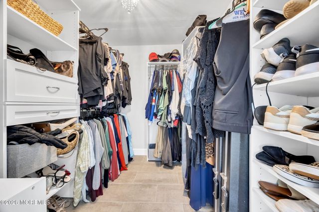 7 Stratford Drive, Old Bridge, NJ 08857