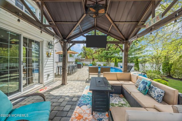 7 Stratford Drive, Old Bridge, NJ 08857