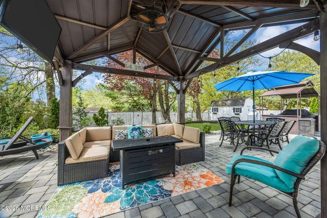 7 Stratford Drive, Old Bridge, NJ 08857