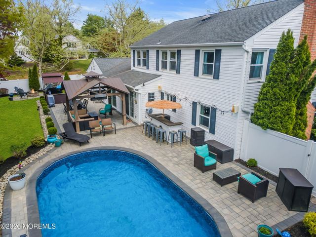 7 Stratford Drive, Old Bridge, NJ 08857