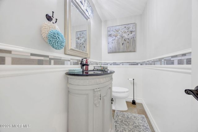 7 Stratford Drive, Old Bridge, NJ 08857