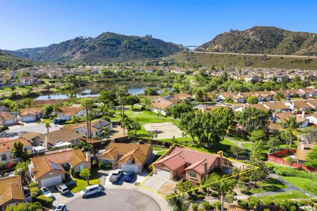 4903 Lake Park Court, Fallbrook, CA 92028