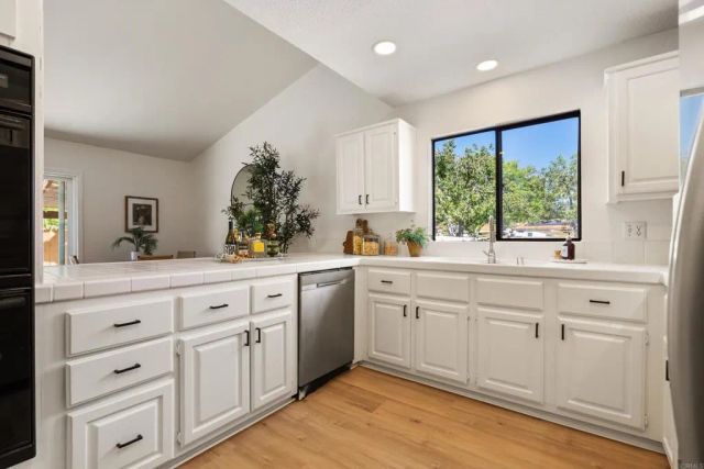 4903 Lake Park Court, Fallbrook, CA 92028