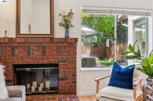 1307 Chateau Cmn, Livermore, CA 94550