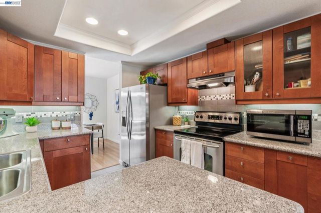 1307 Chateau Cmn, Livermore, CA 94550
