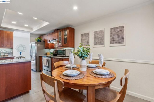 1307 Chateau Cmn, Livermore, CA 94550
