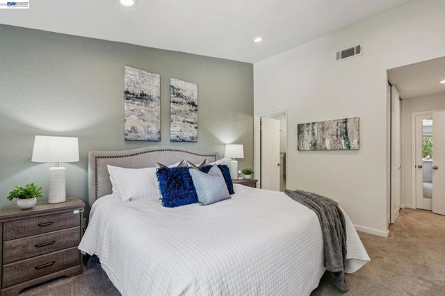 1307 Chateau Cmn, Livermore, CA 94550