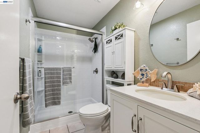 1307 Chateau Cmn, Livermore, CA 94550