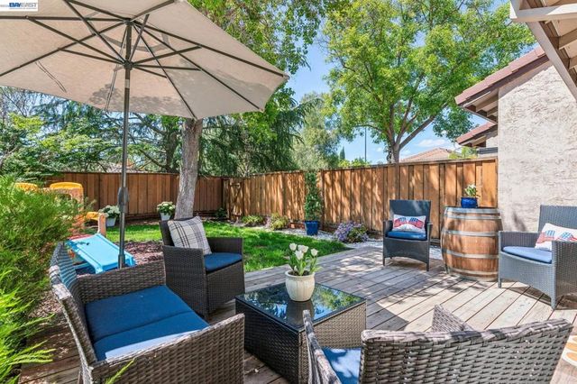 1307 Chateau Cmn, Livermore, CA 94550