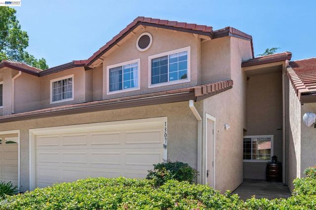 1307 Chateau Cmn, Livermore, CA 94550