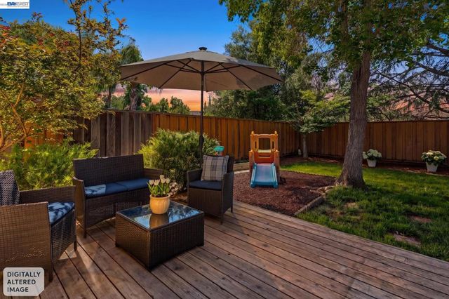 1307 Chateau Cmn, Livermore, CA 94550
