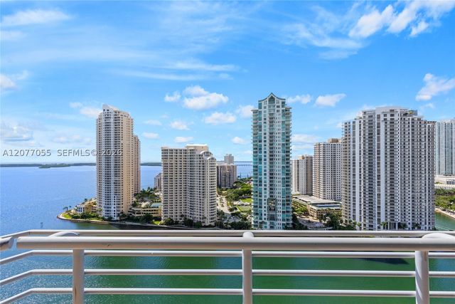 325 S Biscayne Blvd 2723, Miami, FL 33131